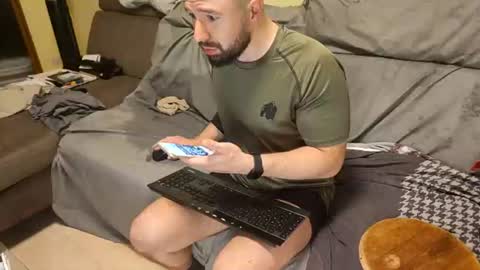 Snapshot of kynxxx chatting on 06-14-26, 02:24 Hornyman online show from 06-14-26, 02:24