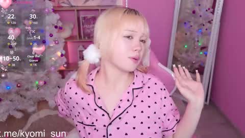 kyomi_sun online show from 12-17-25, 10:05
