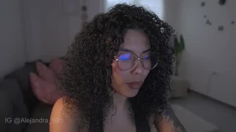 schedule 300 pm - 1100pm colombia time online show from 01-08-26, 10:34