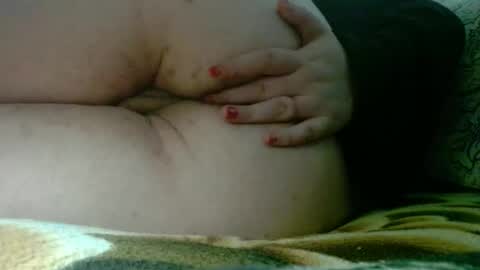 Snapshot of kyrradavis chatting on 10-28-25, 12:03 kyrradavis online show from 10-28-25, 12:03