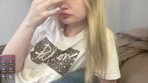 Snapshot of kyttilovelly chatting on 03-13-26, 10:49 Amanda online show from 03-13-26, 10:49