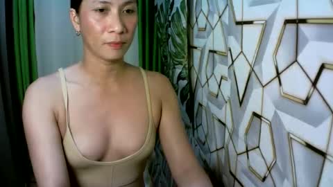 kyutshyne online show from 04-25-26, 06:05