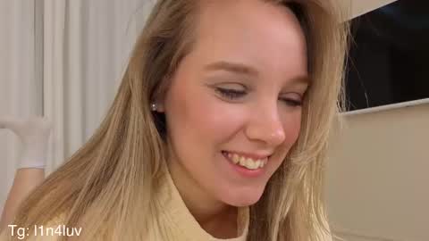 lina online show from 10-26-25, 09:10