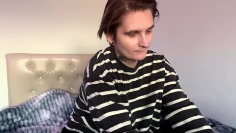 Snapshot of l1saazart chatting on 12-03-25, 12:25 Lisa online show from 12-03-25, 12:25