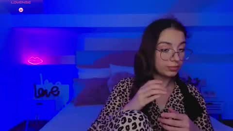 Margo  online show from 11-16-25, 08:58