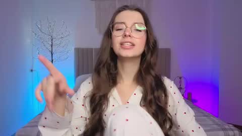 Margo  online show from 03-04-26, 03:18