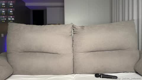 Julie online show from 02-14-26, 04:09