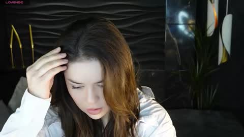 Snapshot of la__melanie chatting on 11-25-25, 09:04 Melanie online show from 11-25-25, 09:04