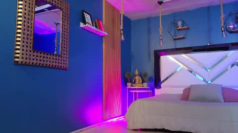 Cris  online show from 04-22-26, 11:34