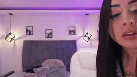 Snapshot of laara_croft chatting on 03-14-26, 09:53 L A R A online show from 03-14-26, 09:53