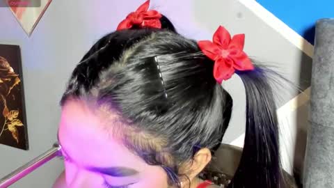 Snapshot of laau_hot1 chatting on 11-21-25, 07:34 danny online show from 11-21-25, 07:34