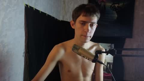 Snapshot of labour_guy chatting on 11-24-25, 03:56 Marco online show from 11-24-25, 03:56