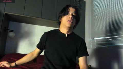 Snapshot of labrinthteasing chatting on 10-27-25, 03:27 labrinthteasing online show from 10-27-25, 03:27