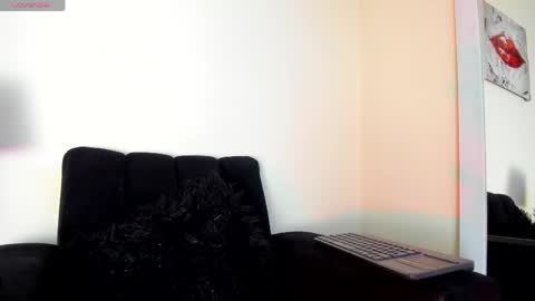 Snapshot of lace_victoria chatting on 06-07-26, 11:52 lace_victoria online show from 06-07-26, 11:52