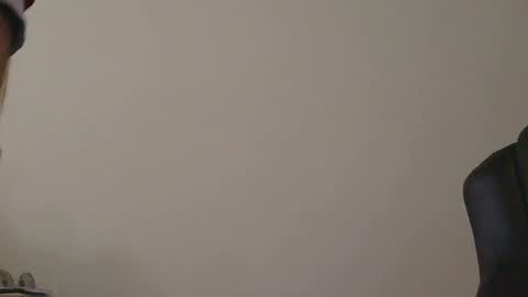 Snapshot of laceylord chatting on 09-10-25, 08:53 LaceyLord online show from 09-10-25, 08:53