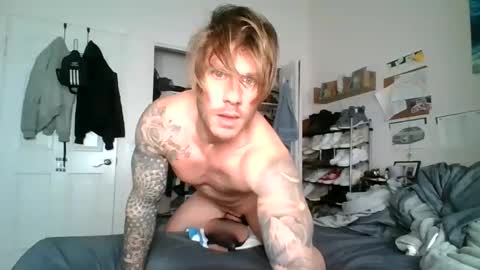 lacrioxcum18 online show from 12-15-24, 04:26