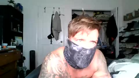 Snapshot of lacrioxcum18 chatting on 02-04-26, 03:51 lacrioxcum18 online show from 02-04-26, 03:51