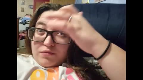 Laddybuggie27 online show from 02-20-25, 12:52