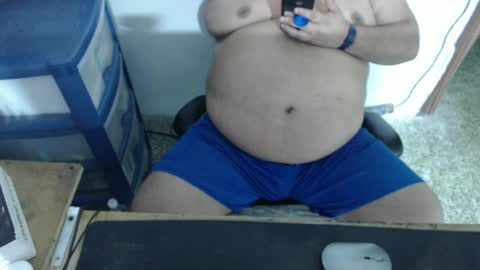 Snapshot of ladillado chatting on 09-17-25, 02:02 rob online show from 09-17-25, 02:02