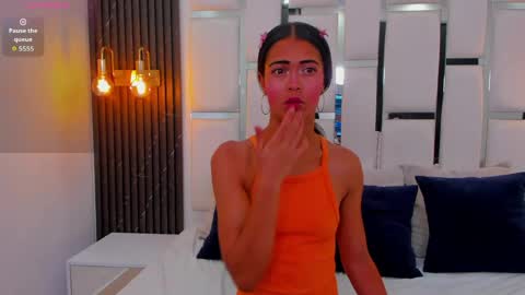 Snapshot of lady_boox chatting on 05-17-26, 11:45 Lady online show from 05-17-26, 11:45