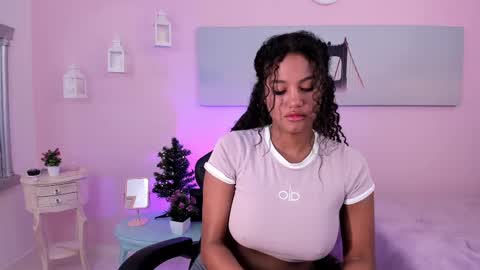 Karla - Instagram   lady karla1 online show from 02-26-25, 04:45