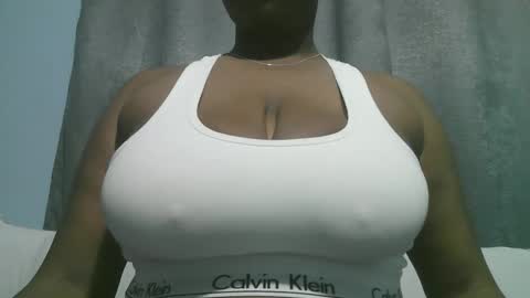 lady_dearra online show from 10-25-25, 04:20