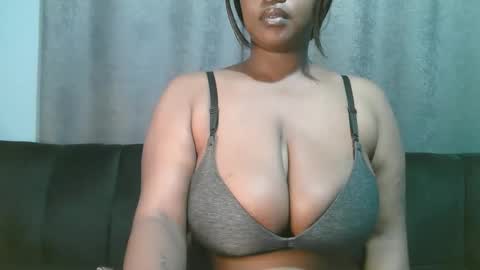 lady_dearra online show from 05-17-26, 02:53