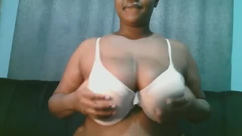 lady_dearra online show from 06-05-26, 03:02