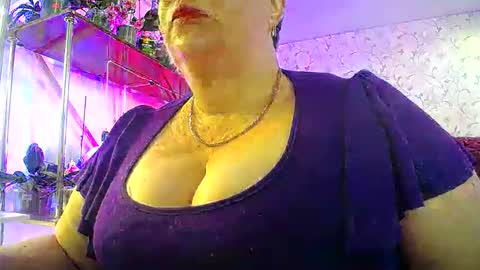Lady Gloria online show from 05-12-26, 05:59