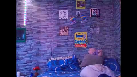 Lady godss online show from 11-12-25, 12:11