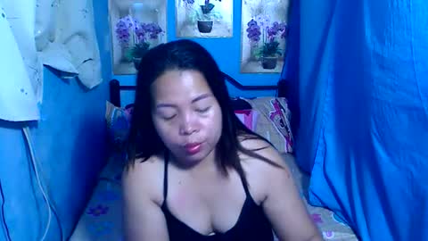 Snapshot of lady_in_bed69 chatting on 07-20-26, 10:56 lady_in_bed69 online show from 07-20-26, 10:56