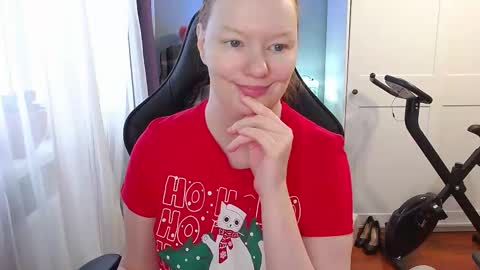 Snapshot of lady_inari chatting on 12-22-25, 09:17 Angelika online show from 12-22-25, 09:17