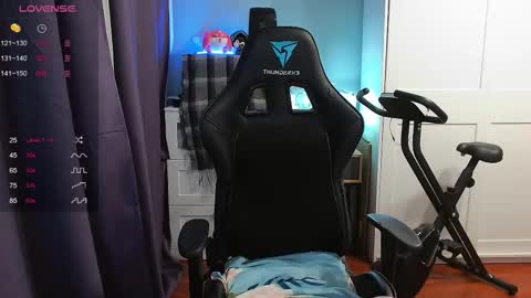 Snapshot of lady_inari chatting on 03-06-26, 08:27 Angelika online show from 03-06-26, 08:27