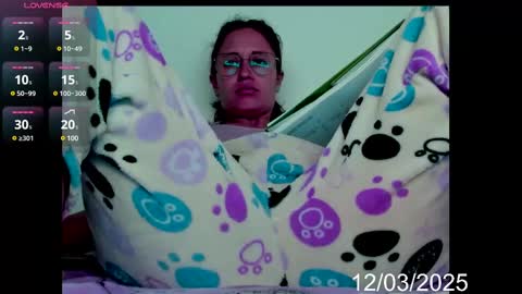 Snapshot of lady_jhana chatting on 03-12-25, 01:19 Jhana online show from 03-12-25, 01:19