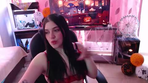 Lady Kaisa online show from 10-06-25, 05:43