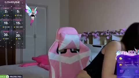 Olivia online show from 08-06-26, 01:18