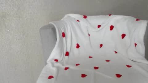 Snapshot of lady_sexyandbeauty chatting on 05-06-26, 07:35 lady_sexyandbeauty online show from 05-06-26, 07:35