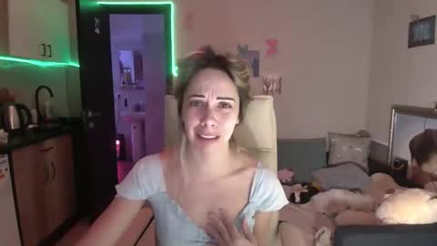 Snapshot of lady_smile69 chatting on 11-15-25, 03:26 lady_smile69 online show from 11-15-25, 03:26