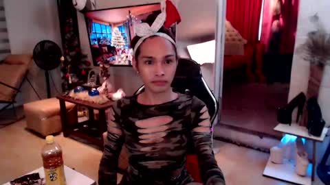 Snapshot of lady_sovereign chatting on 01-07-25, 05:01 M MMY online show from 01-07-25, 05:01