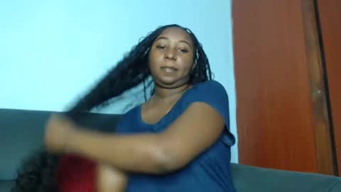 Snapshot of lady_twerky chatting on 12-08-24, 10:19 Maya online show from 12-08-24, 10:19