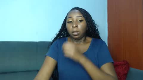 Snapshot of lady_twerky chatting on 12-24-24, 07:00 Maya online show from 12-24-24, 07:00