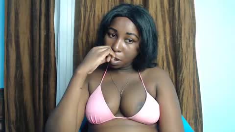 Snapshot of lady_twerky chatting on 01-30-25, 03:51 Maya online show from 01-30-25, 03:51