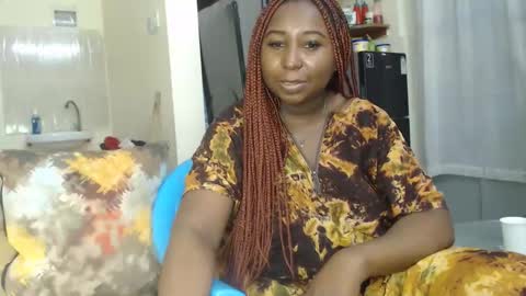 Snapshot of lady_twerky chatting on 12-02-25, 01:11 Maya online show from 12-02-25, 01:11