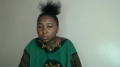 Snapshot of lady_twerky chatting on 02-11-26, 11:26 Maya online show from 02-11-26, 11:26
