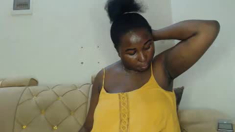 Snapshot of lady_twerky chatting on 02-13-26, 01:34 Maya online show from 02-13-26, 01:34