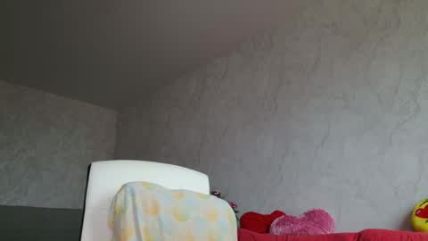 Snapshot of ladybigsmile chatting on 05-15-26, 03:35 Sima Ladybigsmile online show from 05-15-26, 03:35