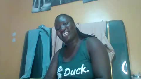 lindah32 online show from 04-26-26, 11:24