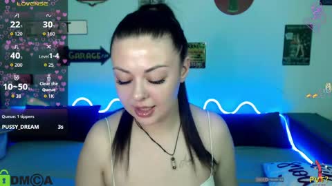 Snapshot of ladydrammer chatting on 05-25-26, 05:52 LadyDrummer online show from 05-25-26, 05:52