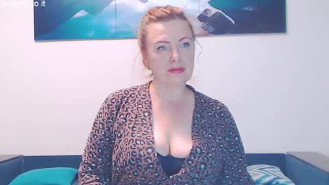 Snapshot of ladyelizabeth777 chatting on 09-18-25, 07:32 Beth online show from 09-18-25, 07:32