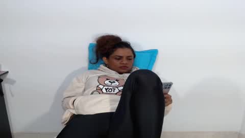 lady online show from 02-17-26, 12:51